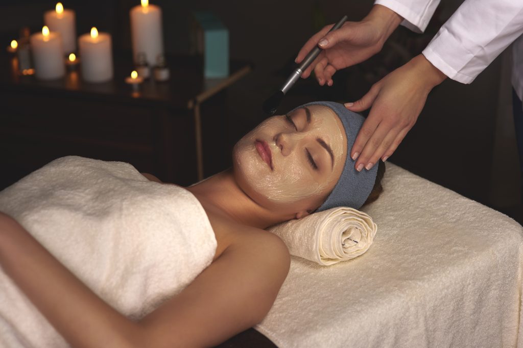 Facials in Balagere Bangalore – premium skincare treatment at Hairdo & Roshi Salon